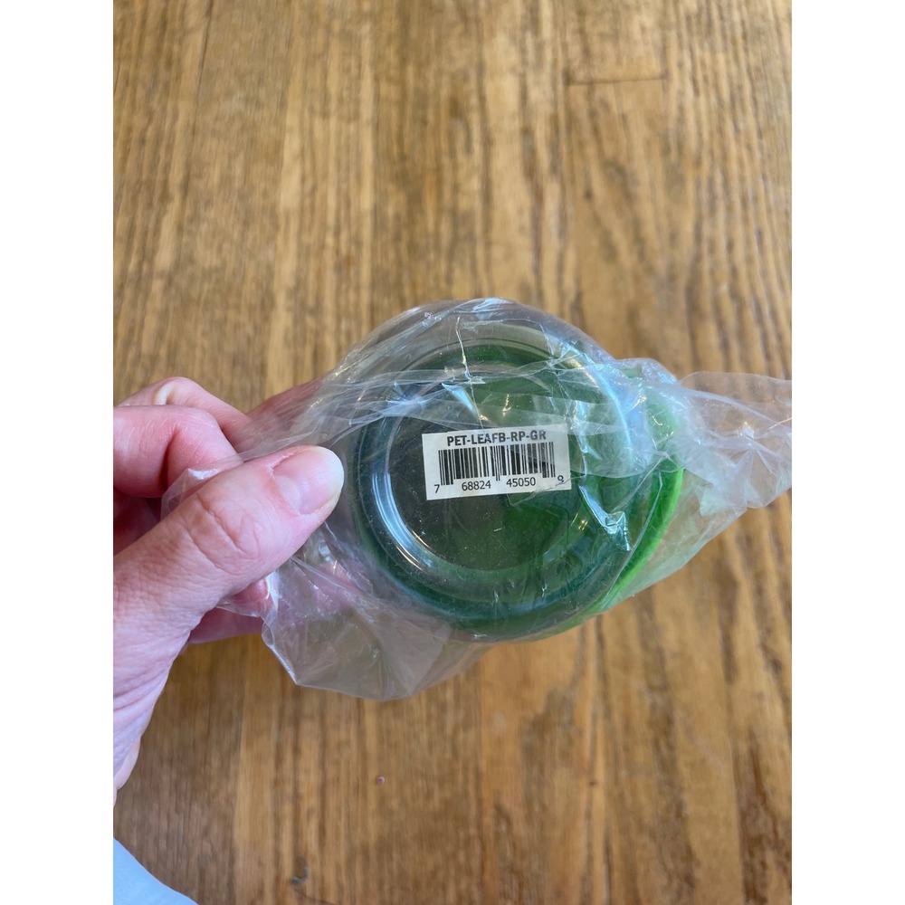 Flipo Fold-A-Bowl Green Non-Skid Portable Pet Water Bottle 26oz Travel Dispenser - Picture 7 of 7
